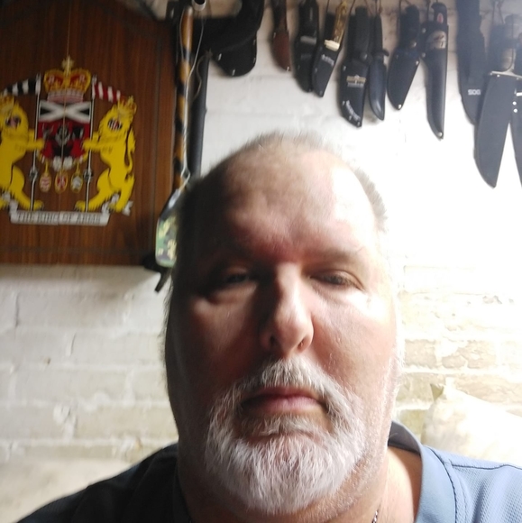 Meet your Posher, Mark - Picture 1 of 1